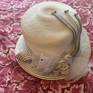 Elegant Silver and White Hat with Flower Accent